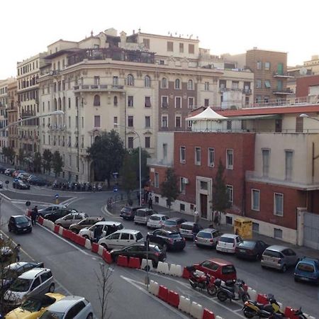 In The Center Of Rome Apartman Kültér fotó