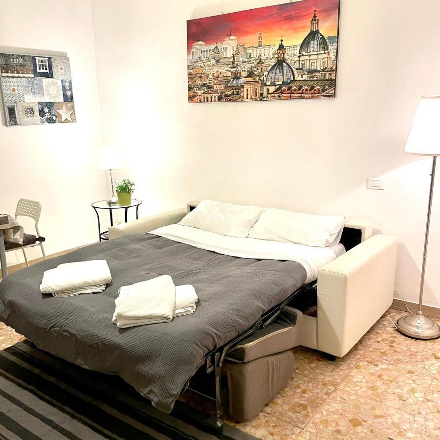 In The Center Of Rome Apartman Kültér fotó